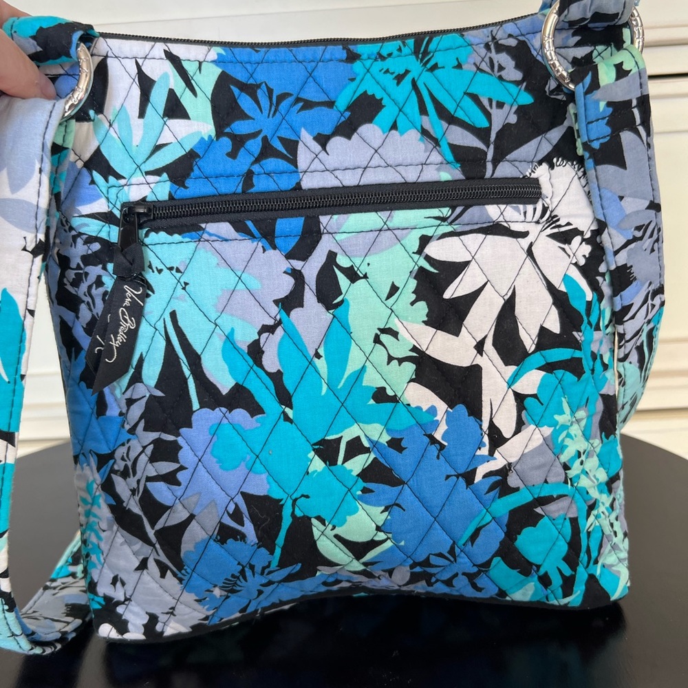 Vera Bradley messenger crossbody - Picture 3 of 7